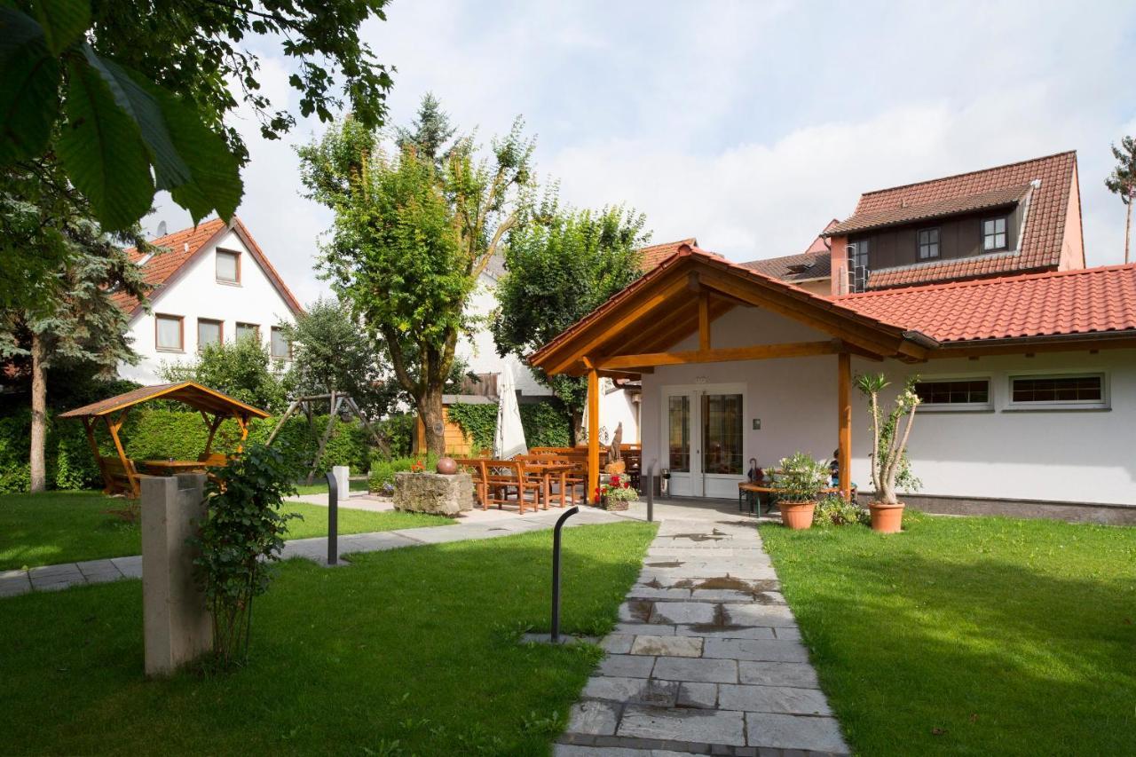 Gasthaus Zur Wolfsschlucht Hotel Sugenheim Esterno foto